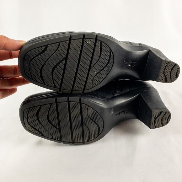 Clarks Black Leather Button Ankle Booties Boots Womens 7.5 - Picture 12 of 16